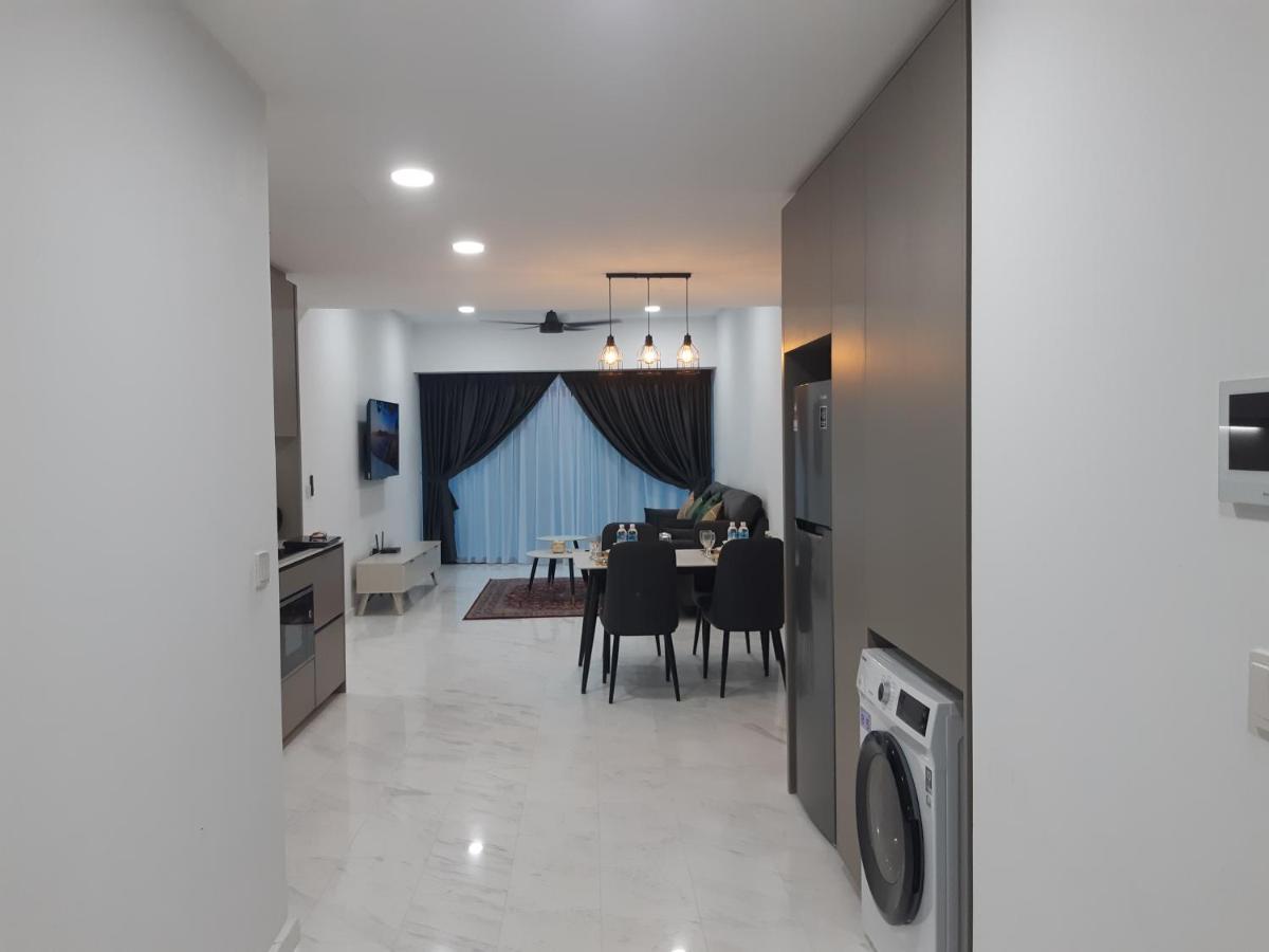 Astra @ Eaton Residences Kl Kuala Lumpur Exteriör bild