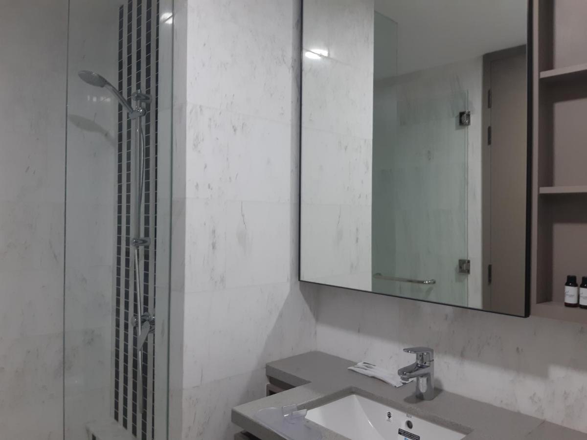Astra @ Eaton Residences Kl Kuala Lumpur Exteriör bild