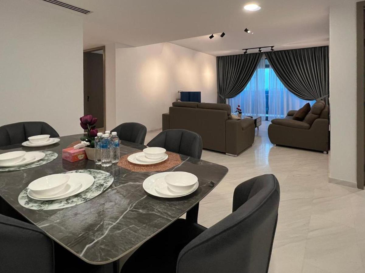 Astra @ Eaton Residences Kl Kuala Lumpur Exteriör bild