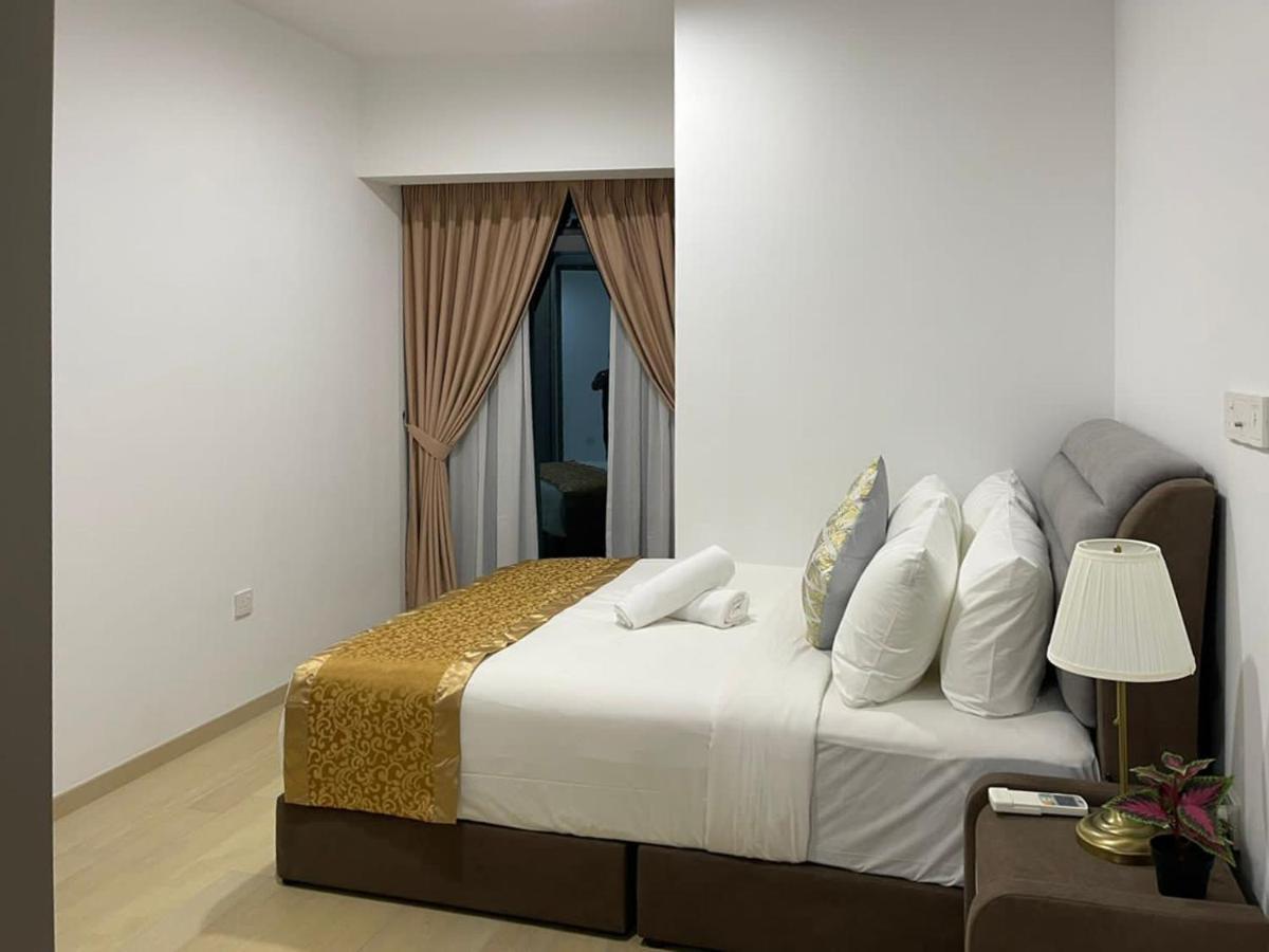 Astra @ Eaton Residences Kl Kuala Lumpur Exteriör bild