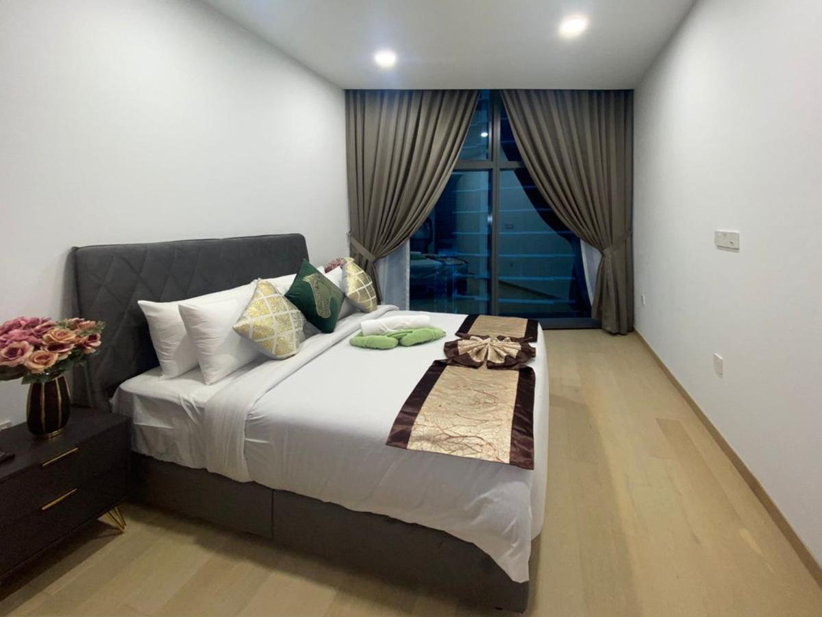 Astra @ Eaton Residences Kl Kuala Lumpur Exteriör bild