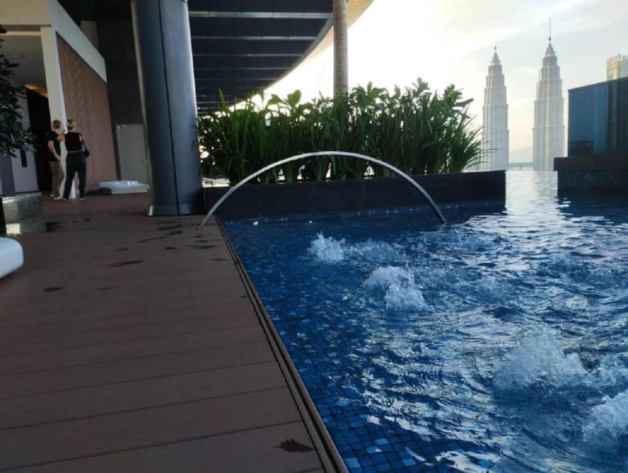 Astra @ Eaton Residences Kl Kuala Lumpur Exteriör bild